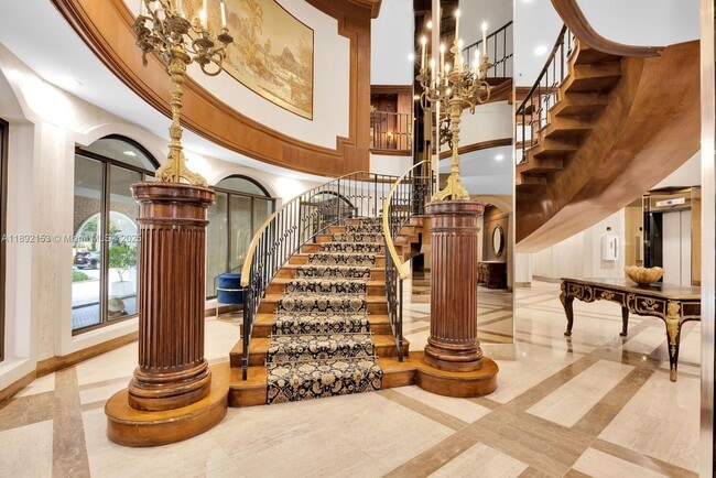 Building Photo - 6039 Collins Ave