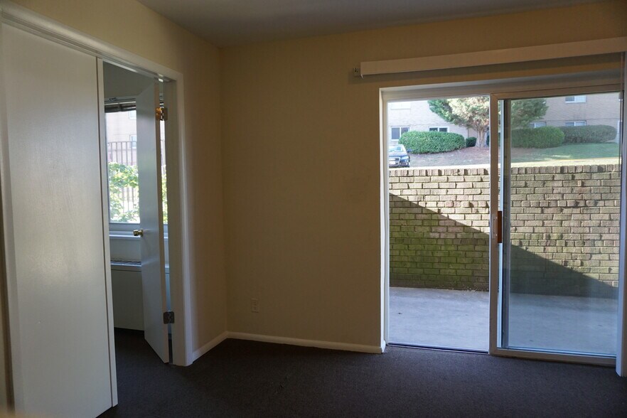 Building Photo - 4330 Hartwick road