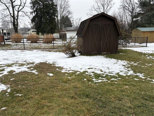 Building Photo - 820 Jacoby Rd