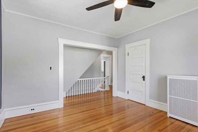 Building Photo - 452 Quarry St