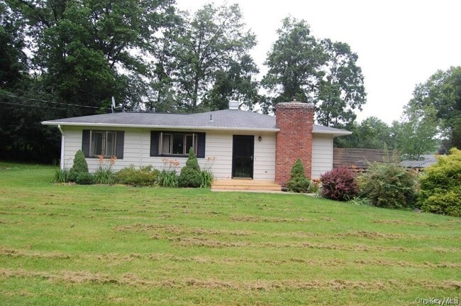 Building Photo - 5 James St