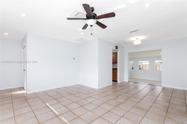 Building Photo - 1511 NW 85th Way