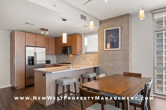 Building Photo - Stunning Fully Furnished East Village 2 Be...