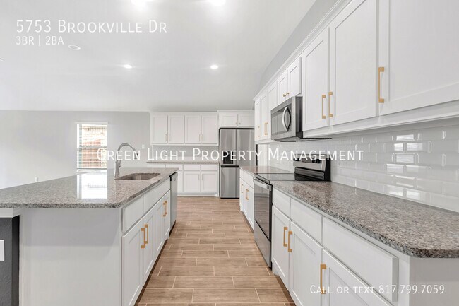 Building Photo - 5753 Brookville Dr