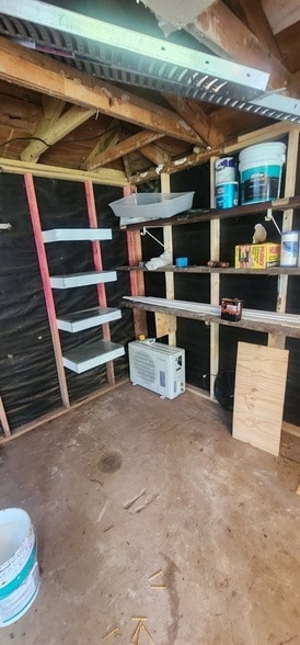 Building Photo - 3749 Lazy River Dr