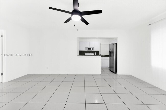 Building Photo - 630 SW 62nd Ave