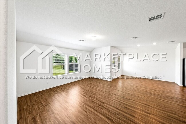 Building Photo - 3416 Pauling Loop