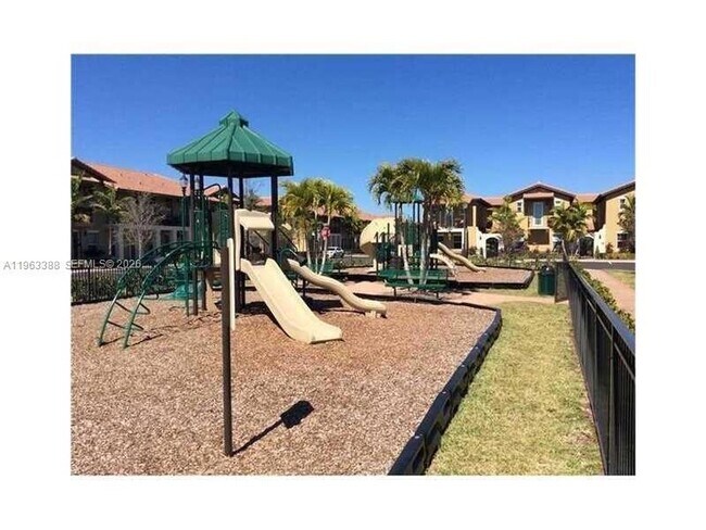 Building Photo - 950 SW 147th Ave