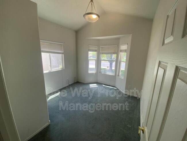 Building Photo - 5259 W 9th St Dr