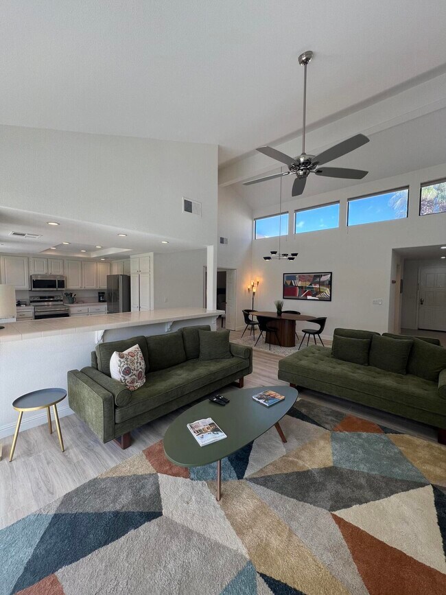 Building Photo - 289 Castellana N