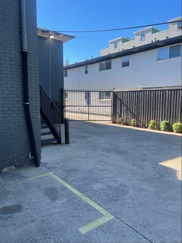 Building Photo - 4815 Live Oak St