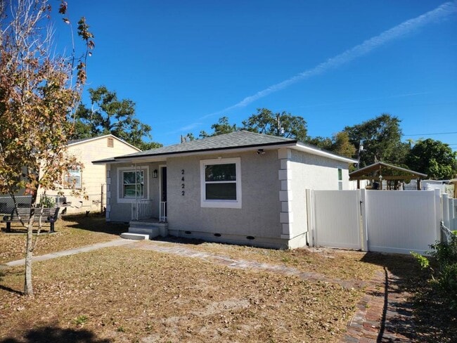 Building Photo - 2422 23rd St S