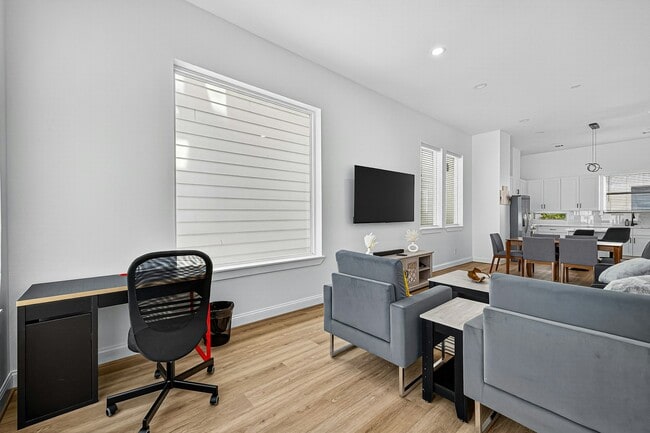 Building Photo - 6346 Culberson St