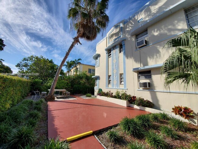 Building Photo - 850 Jefferson Ave