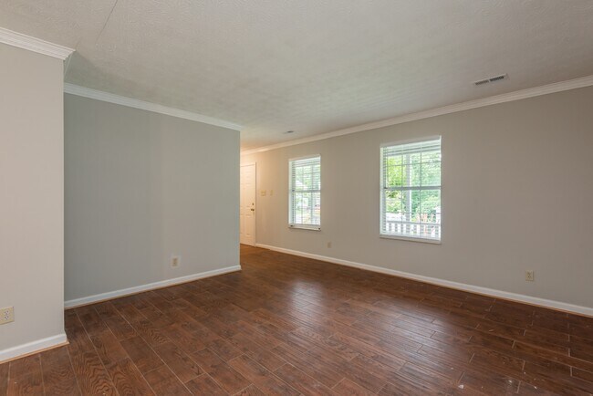 Building Photo - 1214 Reston Ct