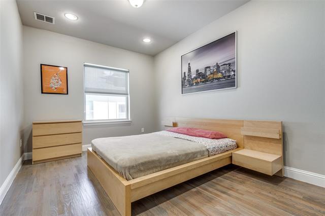 Building Photo - 2821 Lindale Dr