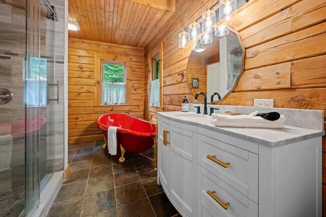 Building Photo - 49 Dandelion Ln