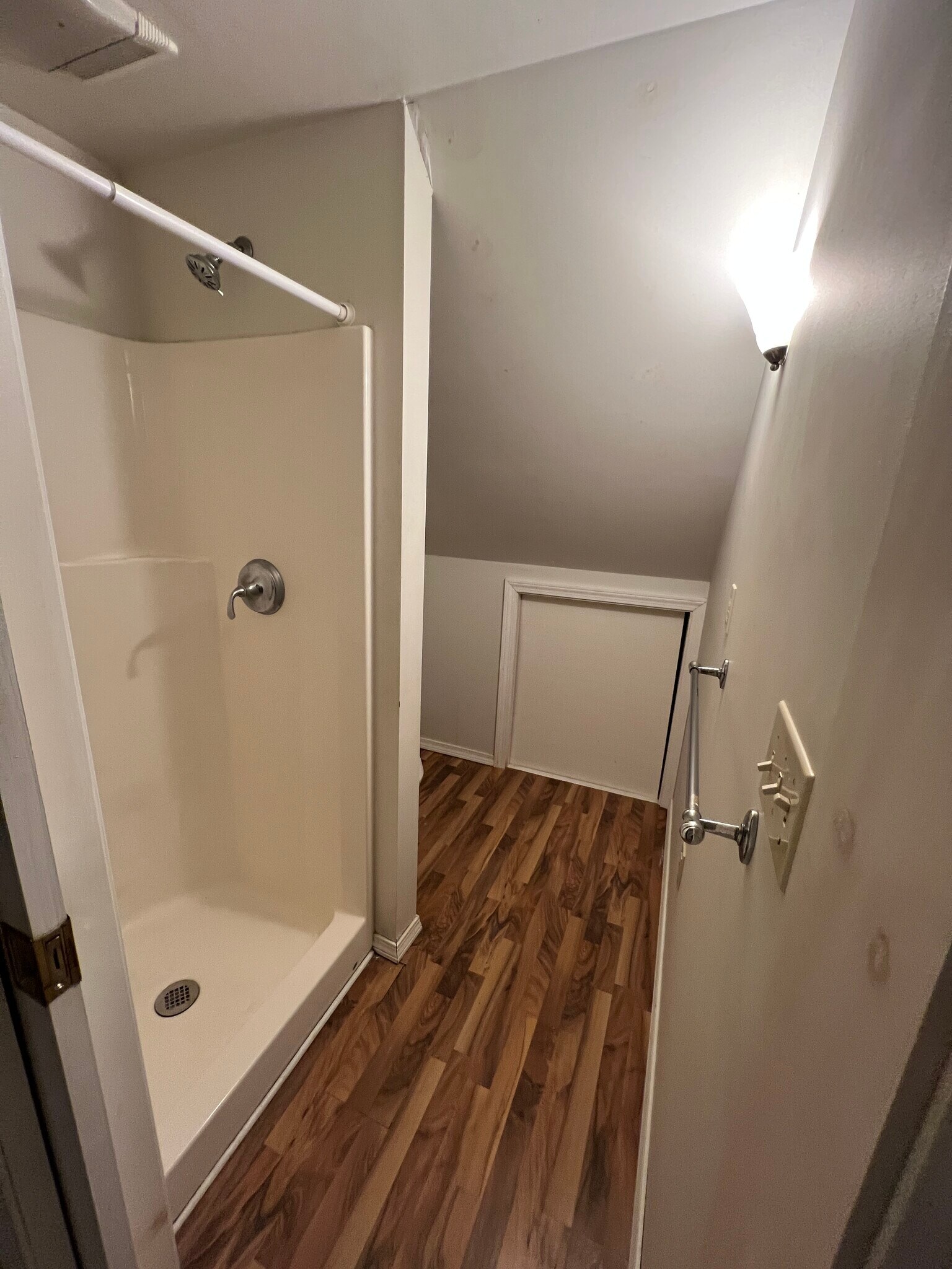 Building Photo - 31 Perimeter Rd