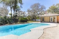 Building Photo - 1258 Palm Dr