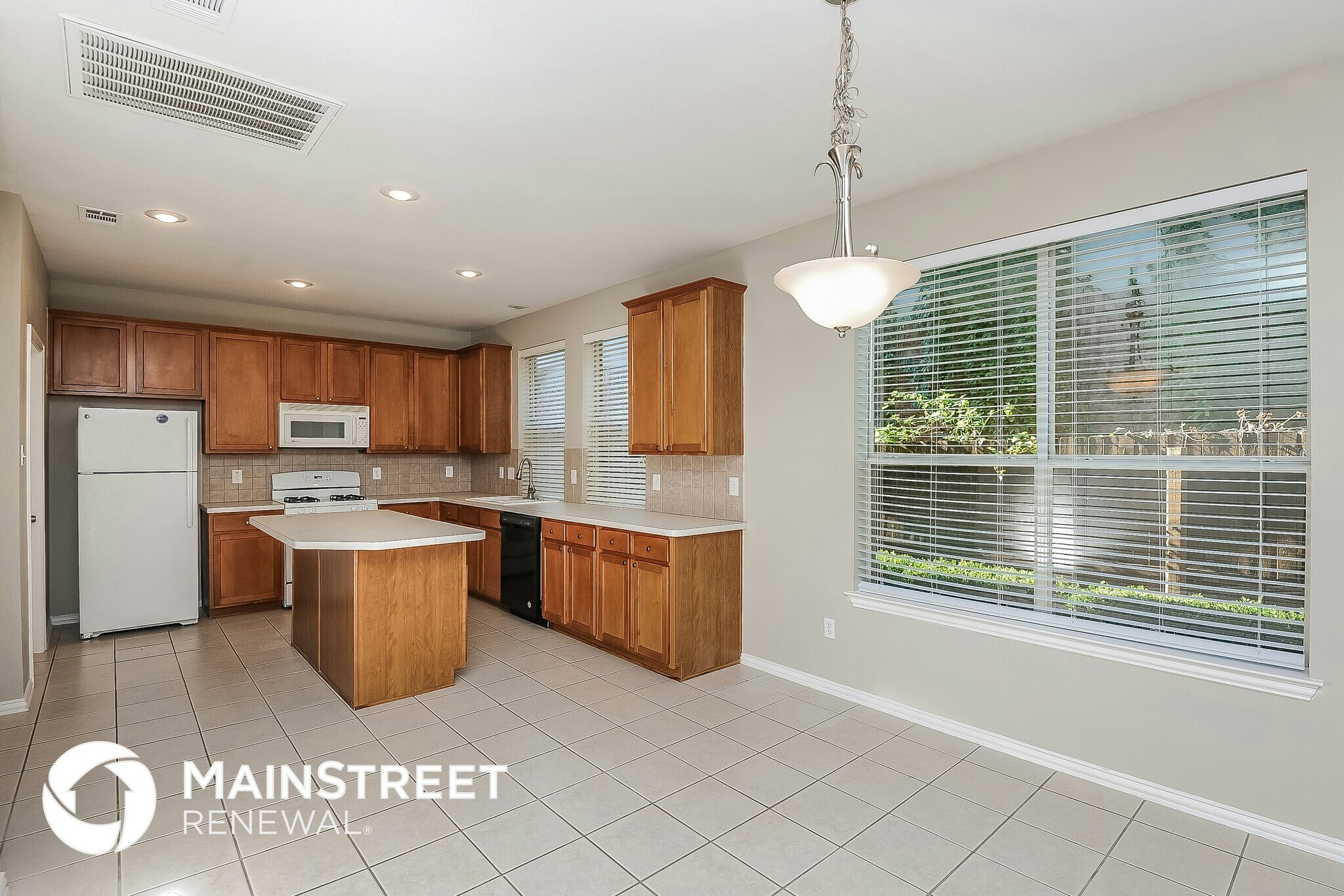 Building Photo - 11749 Ficus Dr