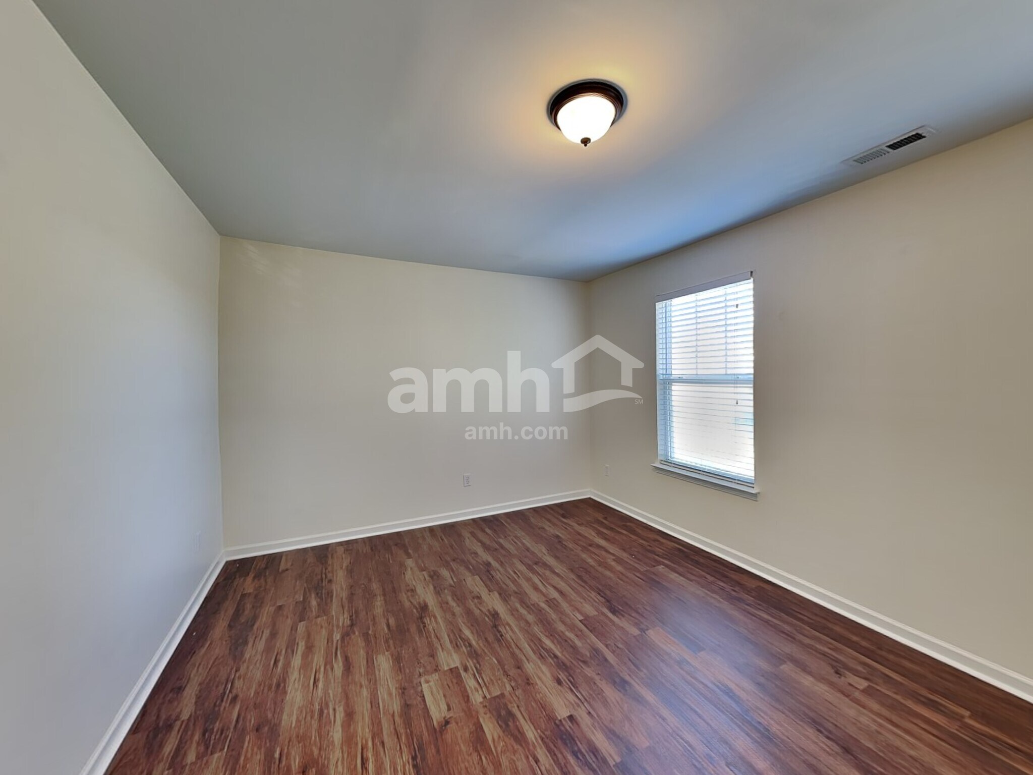 Building Photo - 1113 Garrison Rd