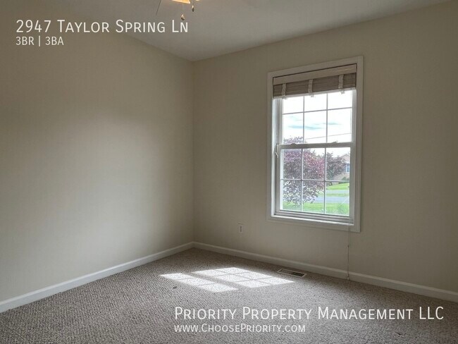 Building Photo - 3 Bedroom in Taylor Springs