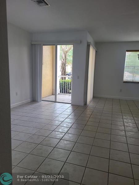 Building Photo - 2659 Carambola Cir N