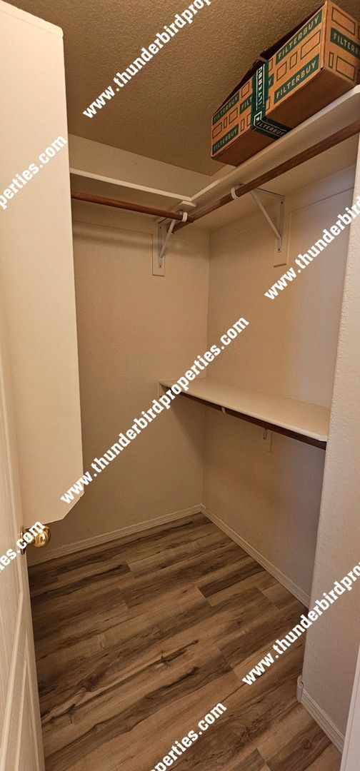 Building Photo - Gated Community 2 Bedroom, 2.5 Bathroom, 2 Car Garage, Upstairs Loft & Backyard. Available NOW!