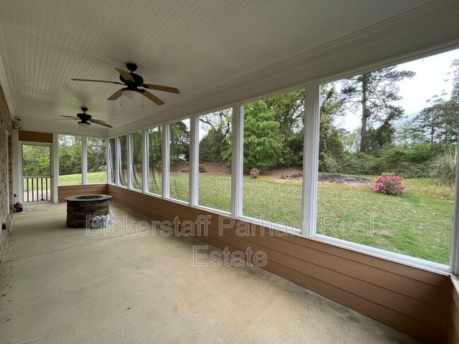 Building Photo - 7073 Spring Walk Dr