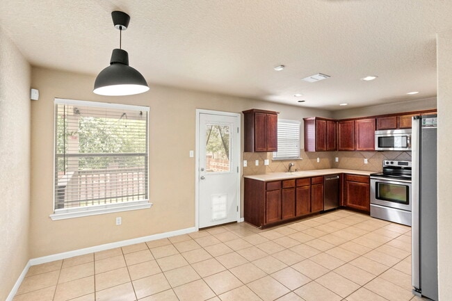 Building Photo - 9303 Ingleton