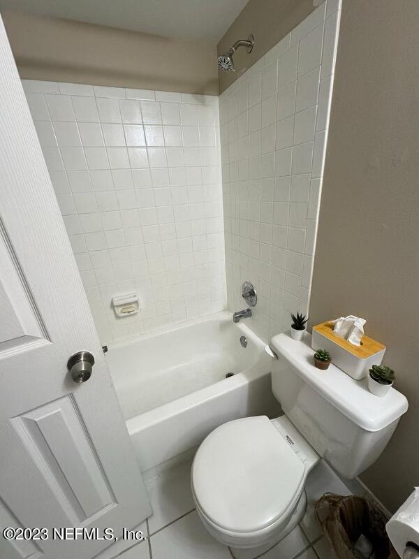 Building Photo - 8820 Royal Palm Blvd