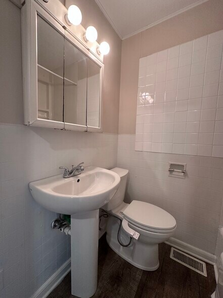 Bathroom #1 - 2729 Keith Ave