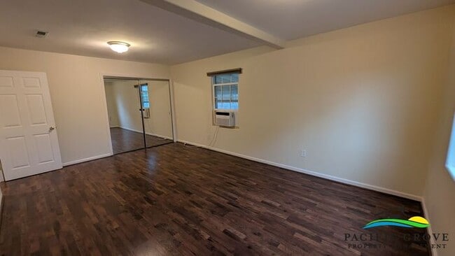 Building Photo - Bright and Roomy 2 Bedroom 2 Bathroom Home