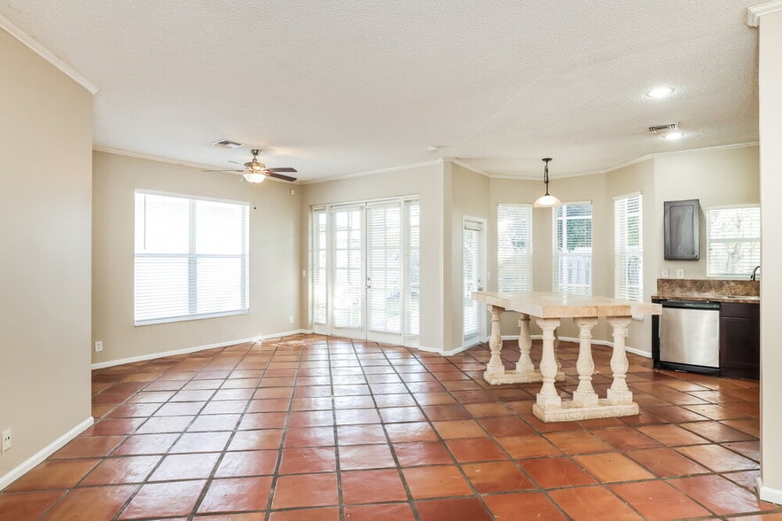 Building Photo - 12292 Sunset Point Ln