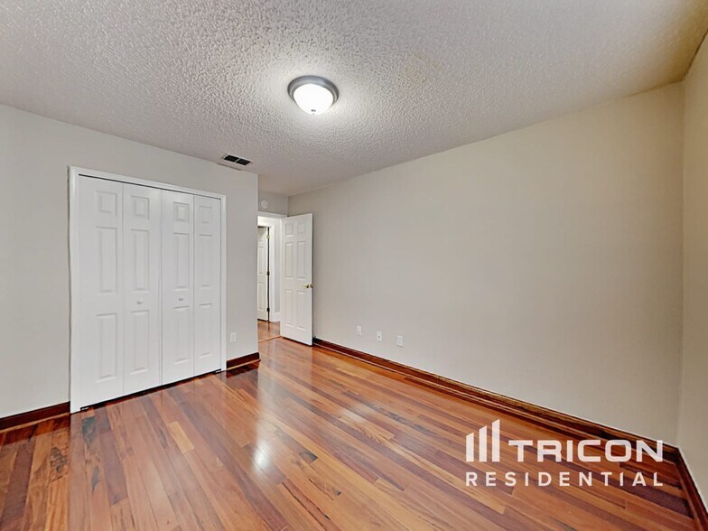 Building Photo - 477 Federal Hill Rd