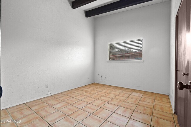 Building Photo - 8201 Big Bend Dr