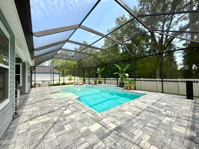 Building Photo - 505 Windwalker Dr