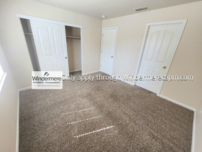 Building Photo - Gorgeous Home in Natomas!