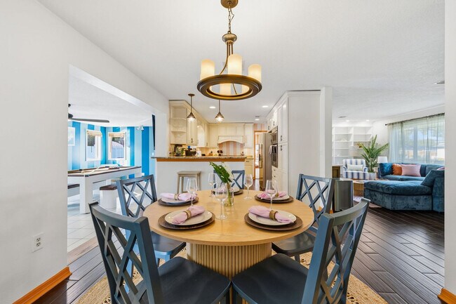 Building Photo - 1132 Gershwin Dr