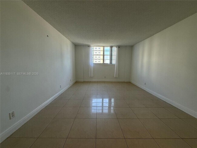 Building Photo - 19390 Collins Ave