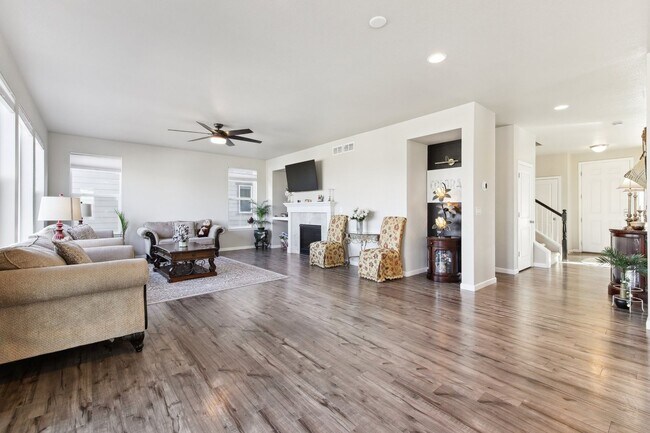 Building Photo - Check out this fantastic home nestled in the highly desirable Candelas community - Available Sept...