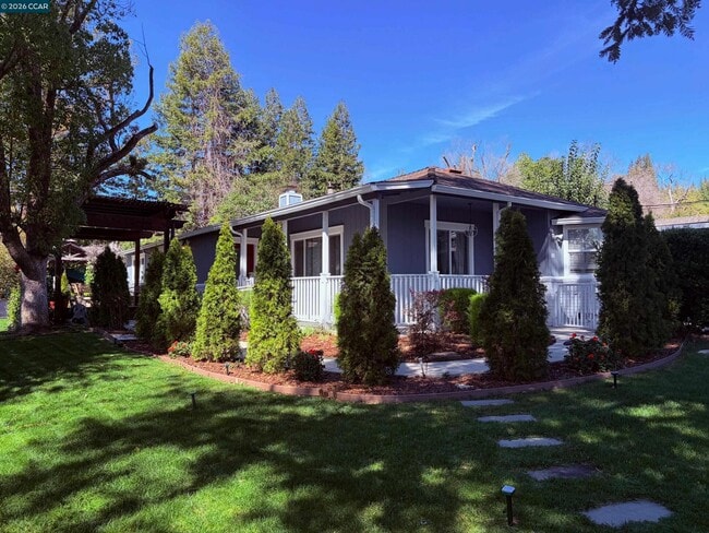 Building Photo - 143 Pulido Rd