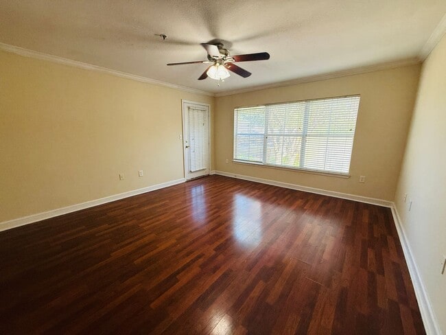 Building Photo - 18557 Bridle Club Dr