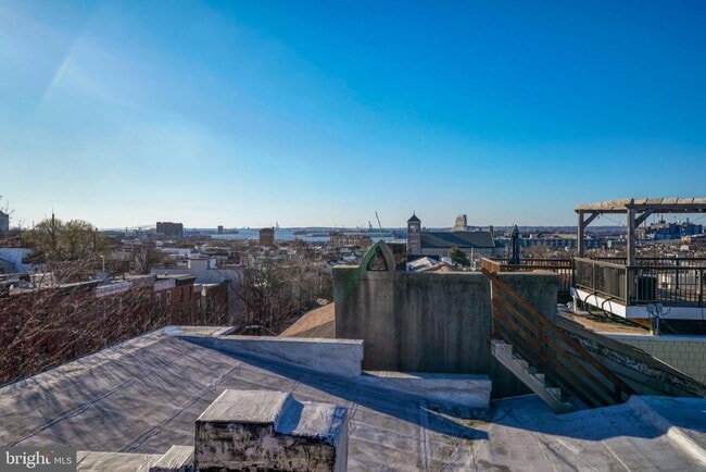 Building Photo - 204 S Chester St