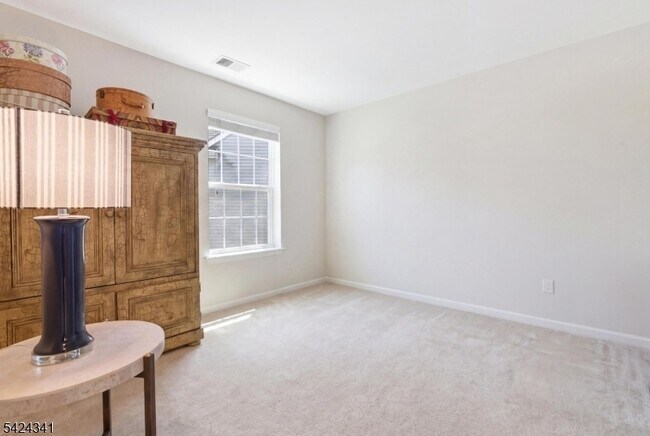 Building Photo - 263 Winding Hill Dr