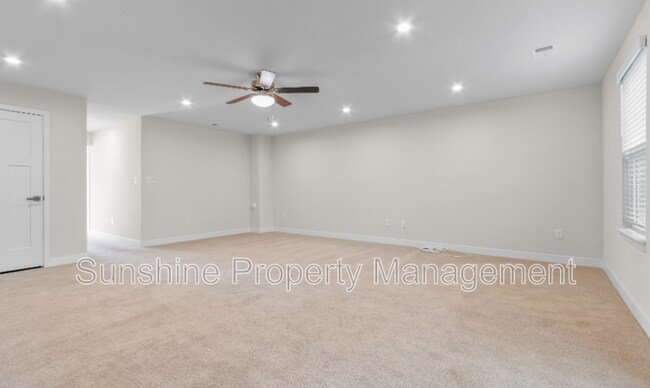 Building Photo - 432 Westport St