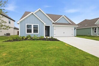 Building Photo - 718 Orchid Wy