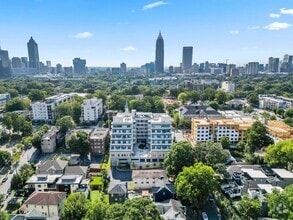Building Photo - 555 Boulevard