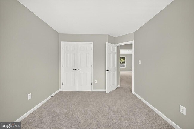 Building Photo - 8381 Millwood Dr