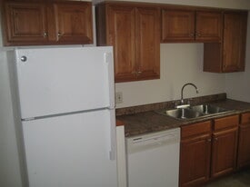 Building Photo - 5711 Whitney Ave